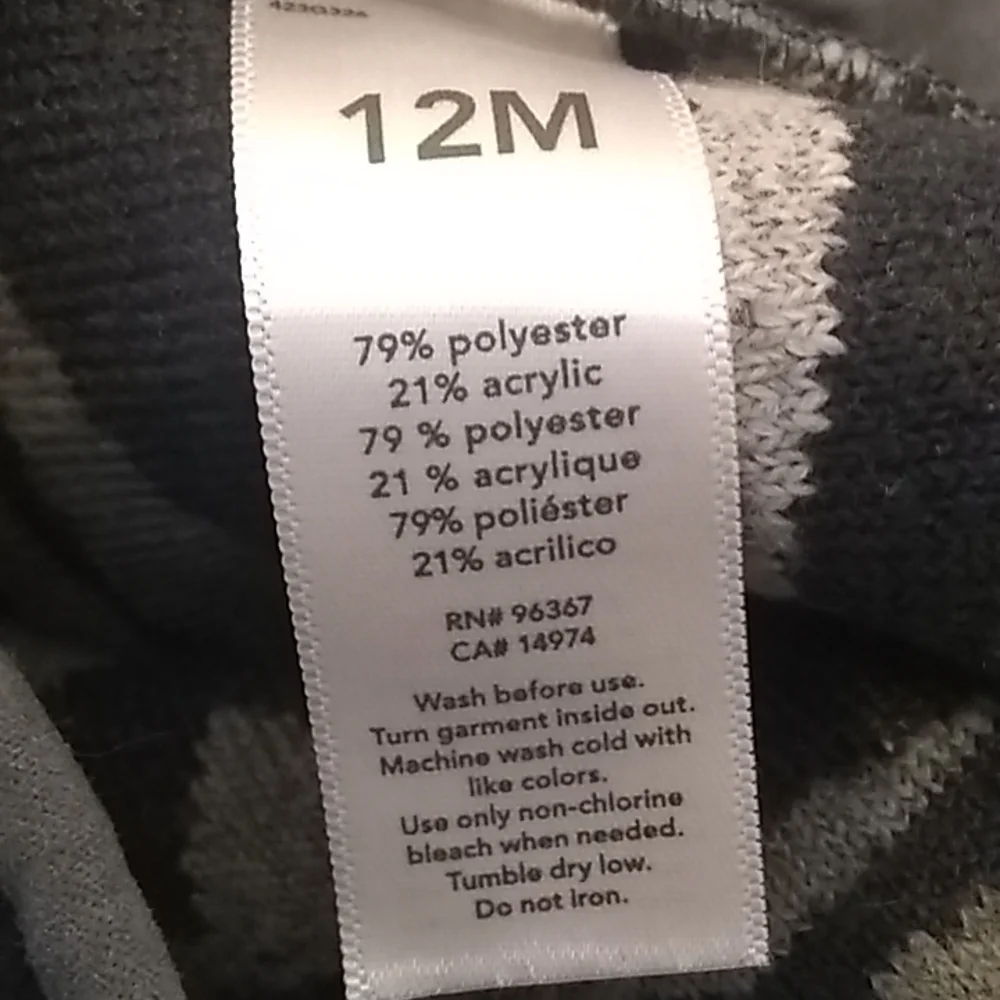 FINAL MARKDOWN Oshkosh b’gosh warm pullover 12 months